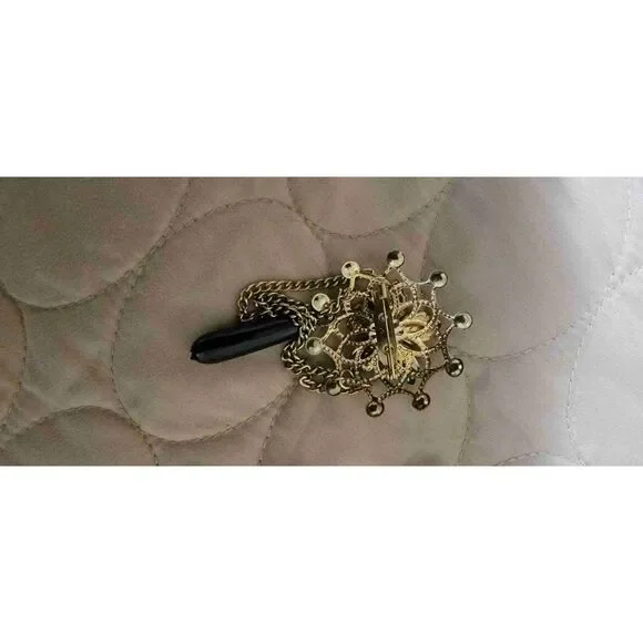 Vintage Victorian Style Gold Tone Brooch Pin Black Stone Chain Accents Unisex - Picture 3 of 3